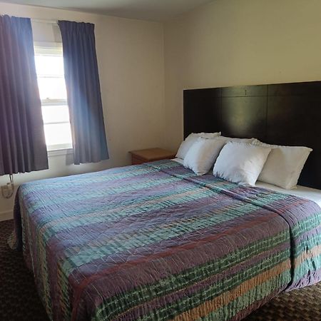 Town & Country Inn Seekonk Exterior photo