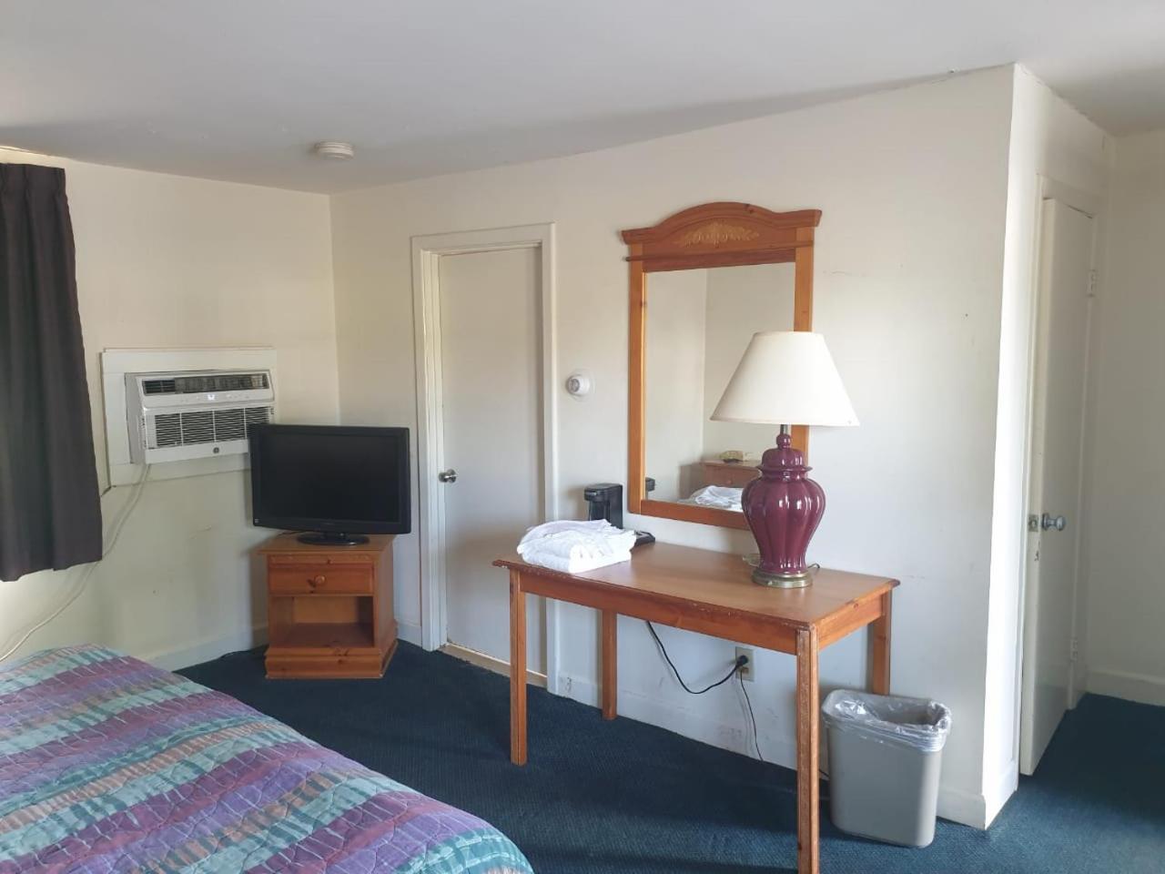 Town & Country Inn Seekonk Exterior photo