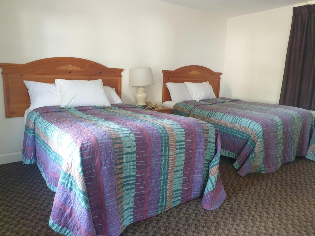 Town & Country Inn Seekonk Exterior photo