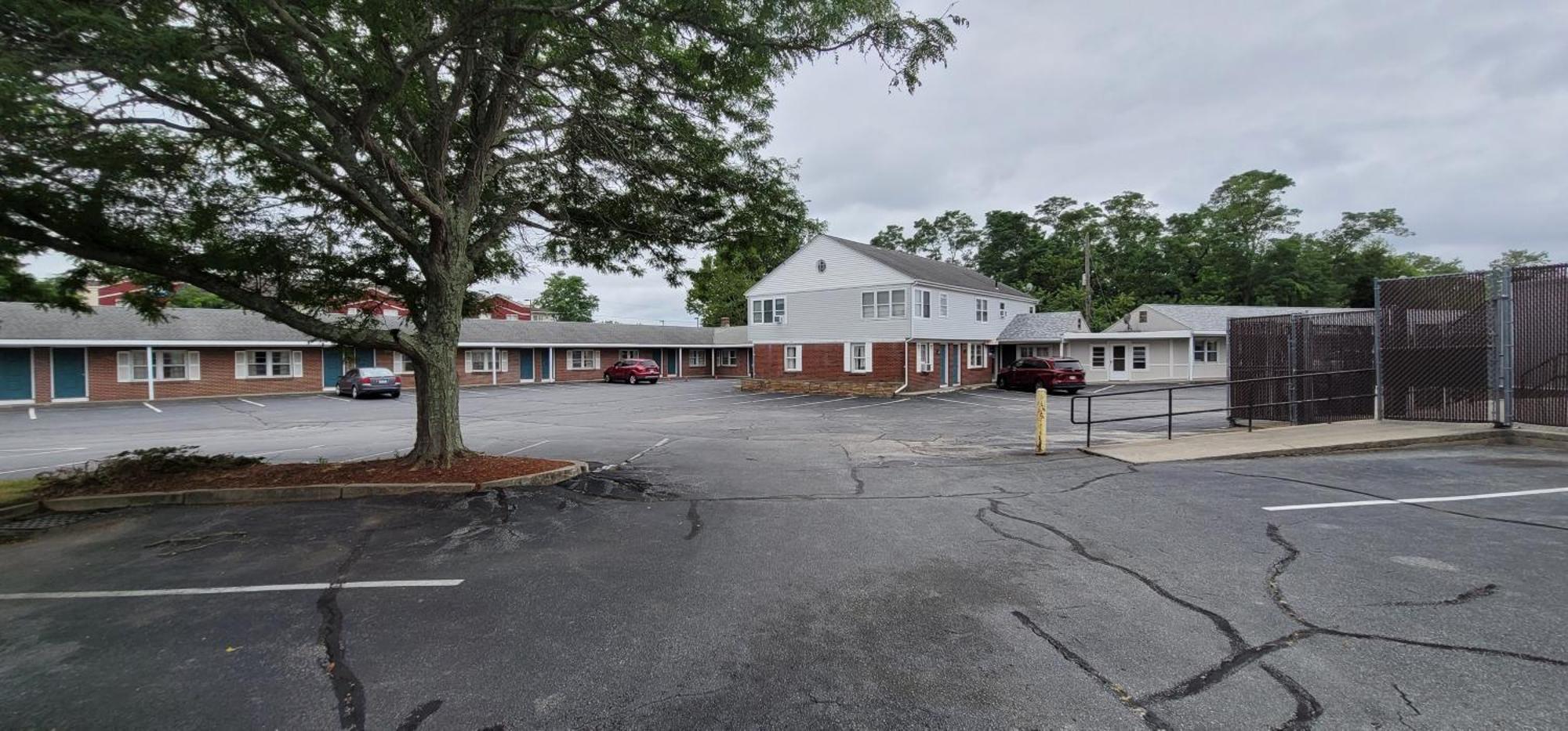Town & Country Inn Seekonk Exterior photo