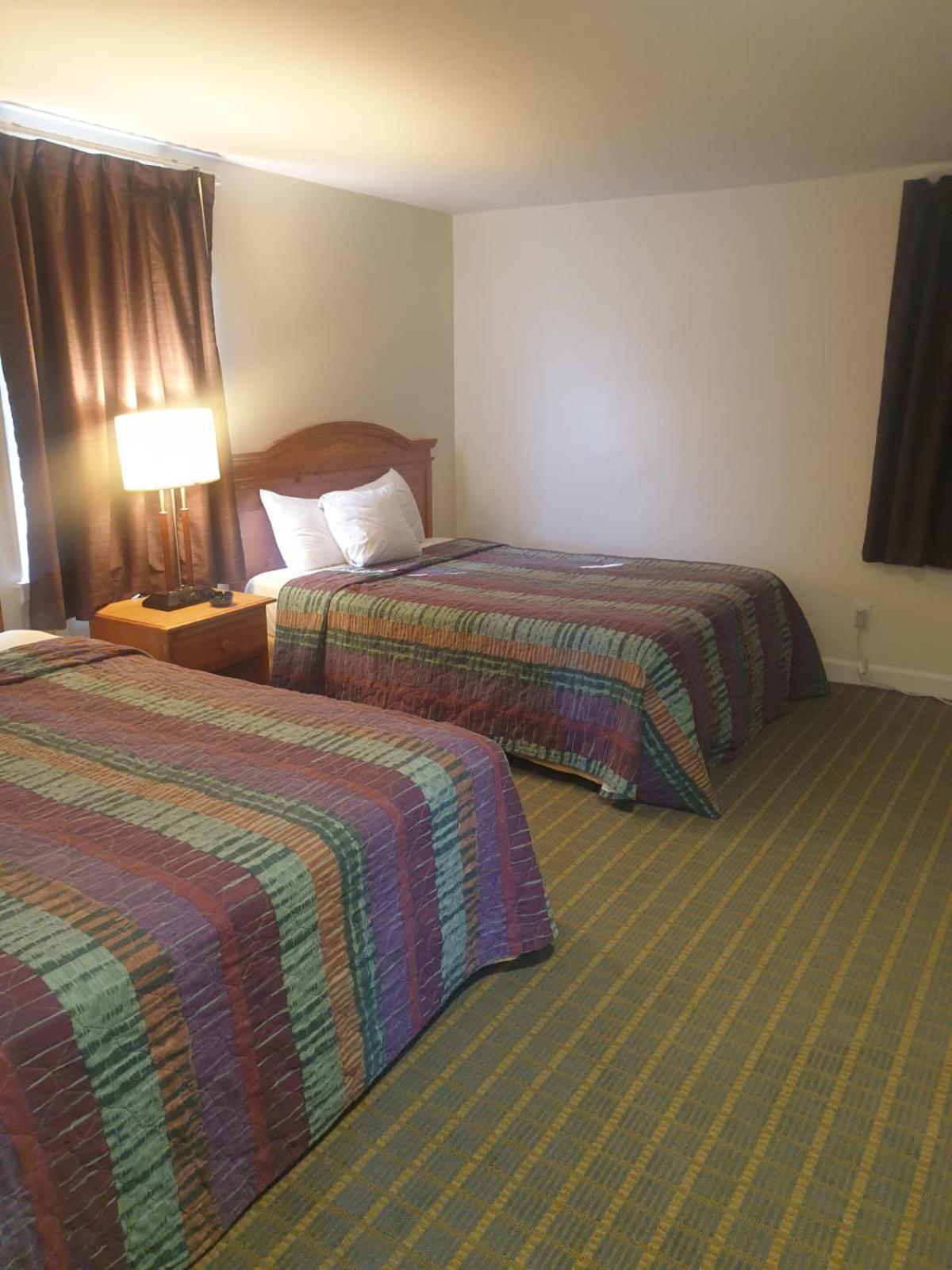 Town & Country Inn Seekonk Exterior photo