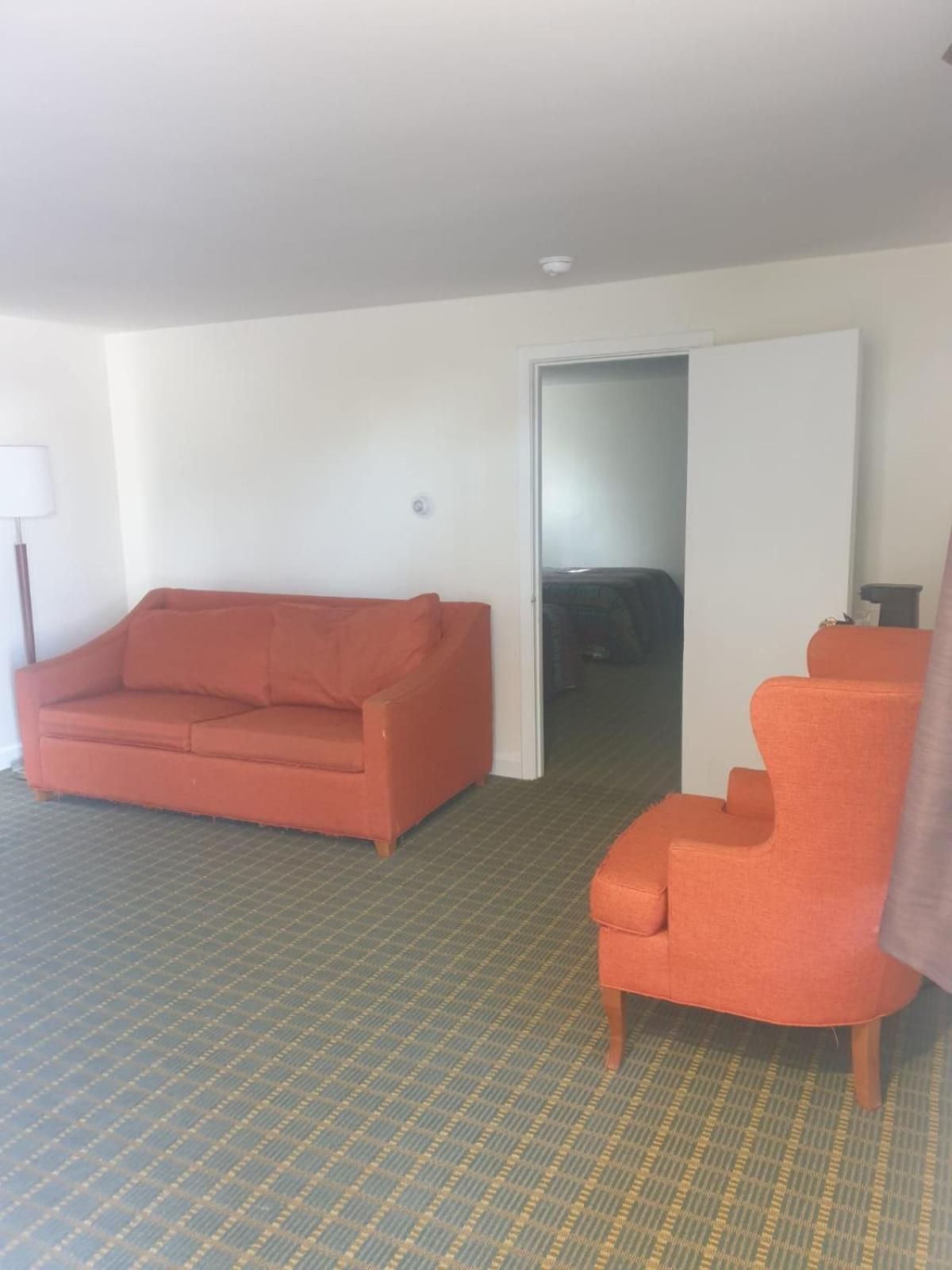 Town & Country Inn Seekonk Exterior photo